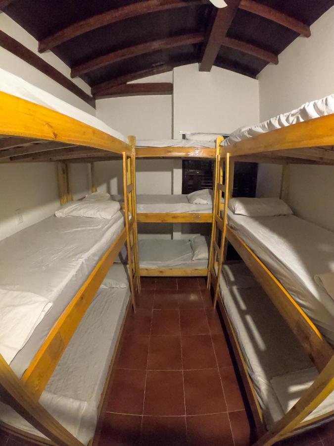 Hostel Brazil Backpackers Caragua Карагуататуба Екстер'єр фото